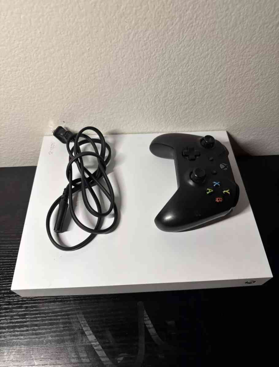 Xbox One X 1Tb With WirelessController And Power Cord