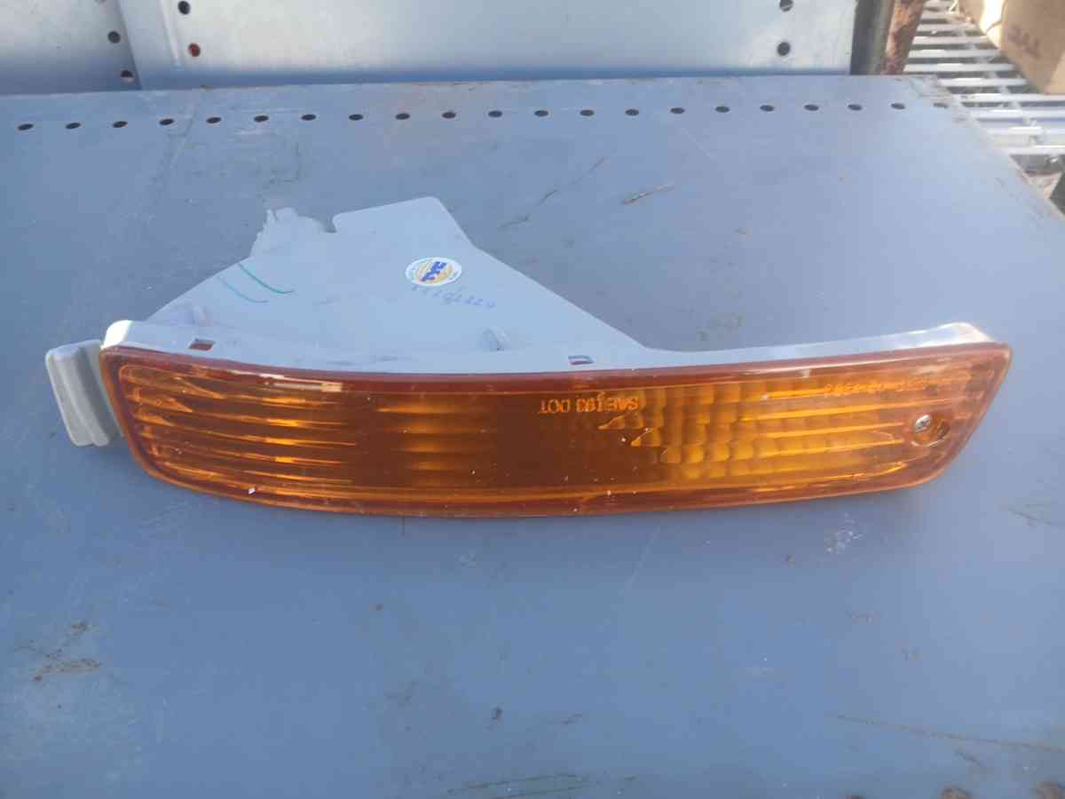 Aftermarket Driverside Front Signal Lamp Assembly