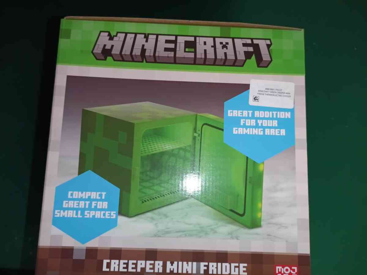 Minecraft Green Creeper 9 Can Mini Fridge 67L 1 Door Ambient