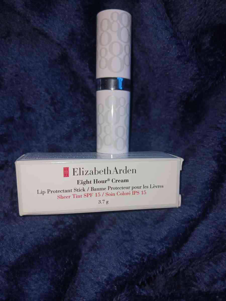 Elizabeth Arden 8 hour Lip protection stick BLUSH 02