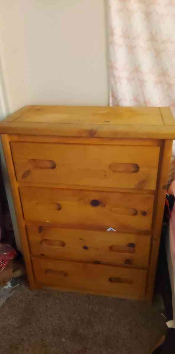 standing dresser