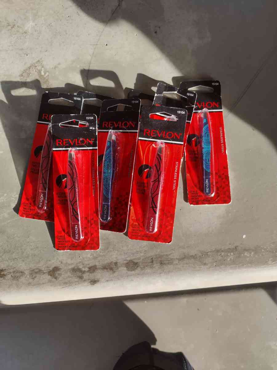 Revlon Tweezers