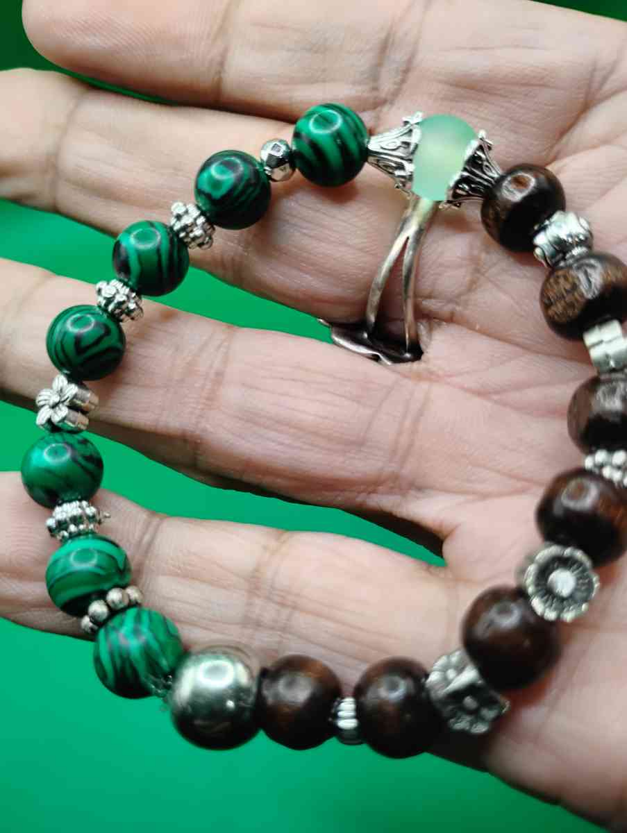 GREEN meets BROWN Boho Chic Stretchy Bracelet