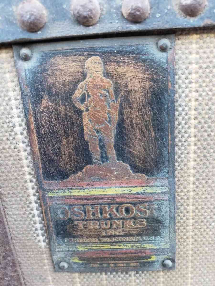 1900s Oshkosh Steamer Trunk 5 Leather Handle Drawers Hangers