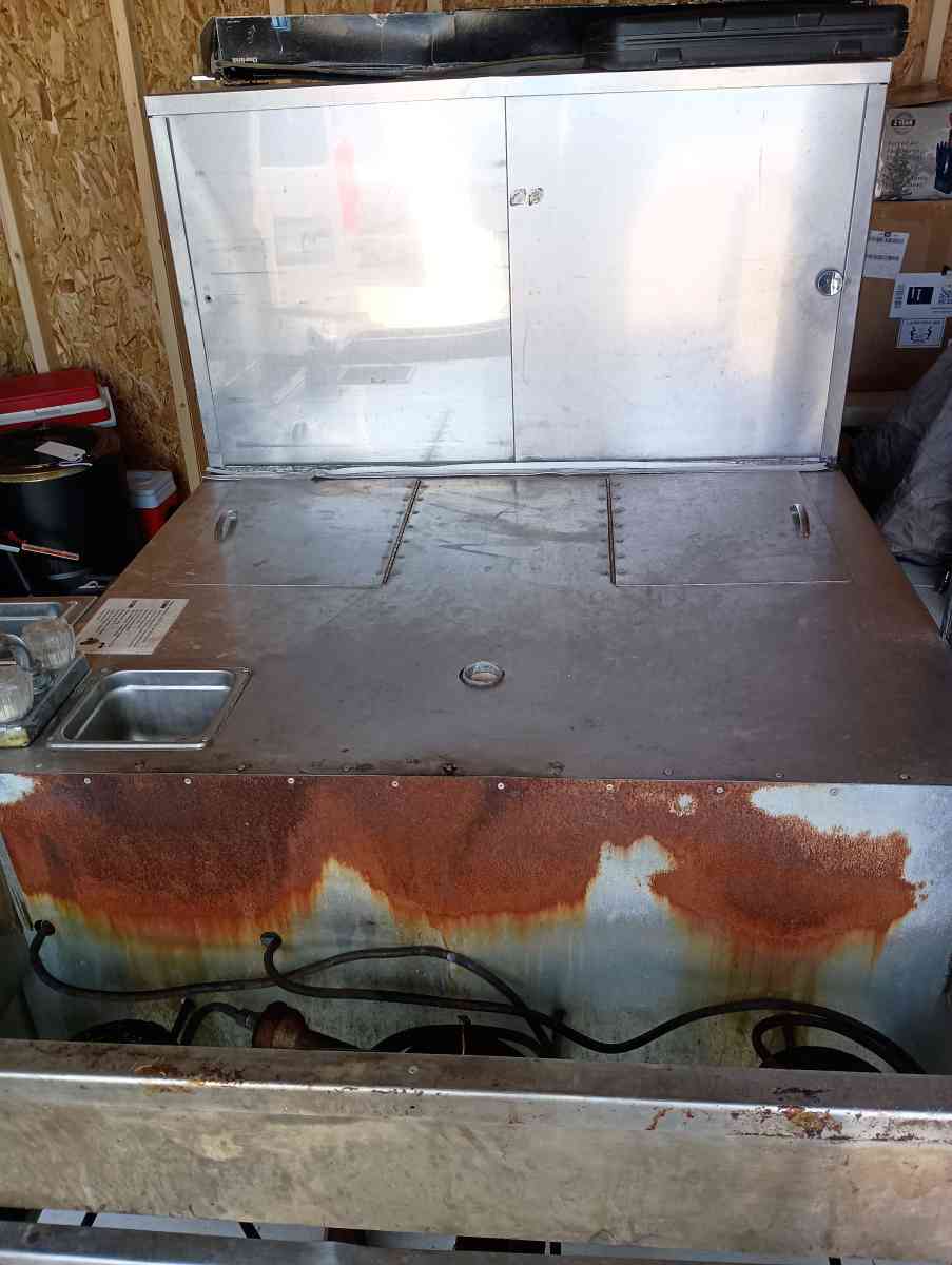 hot dog cart