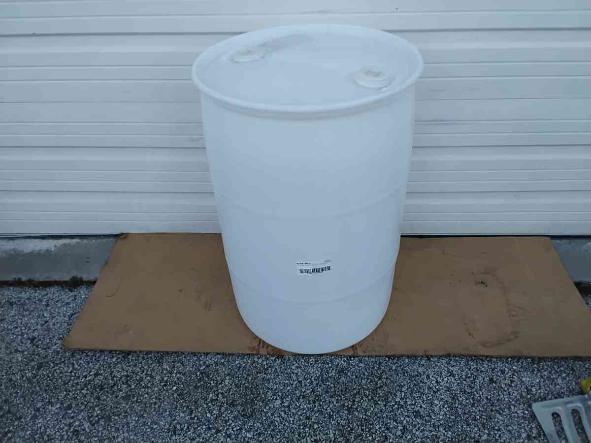 Nice White 55 Gallon Plastic Drum Very Clean and New