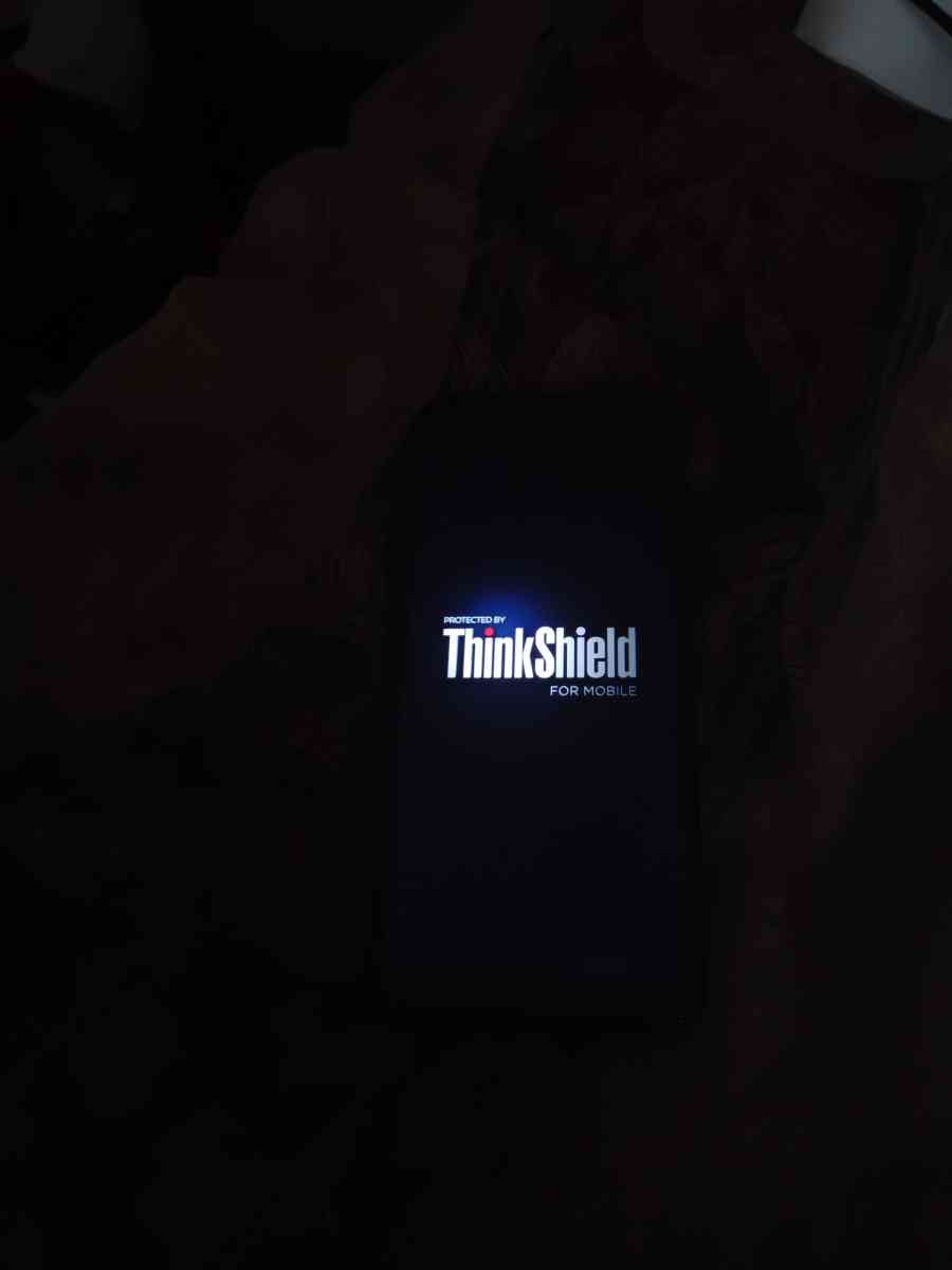 Tracfhone SafeLink Wireless Moto g play 5g