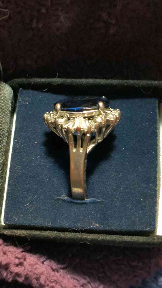 Sapphire Ring