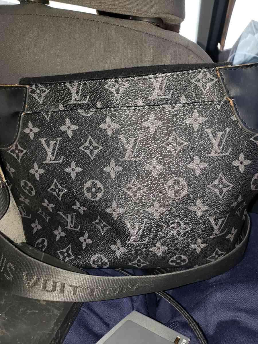 Louis Vuitton crossbody