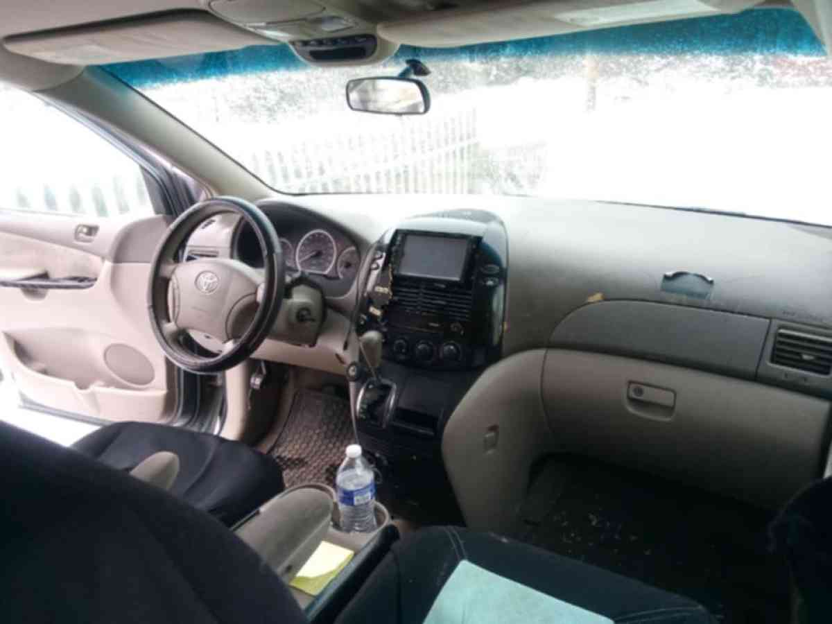 2006 Toyota Sienna