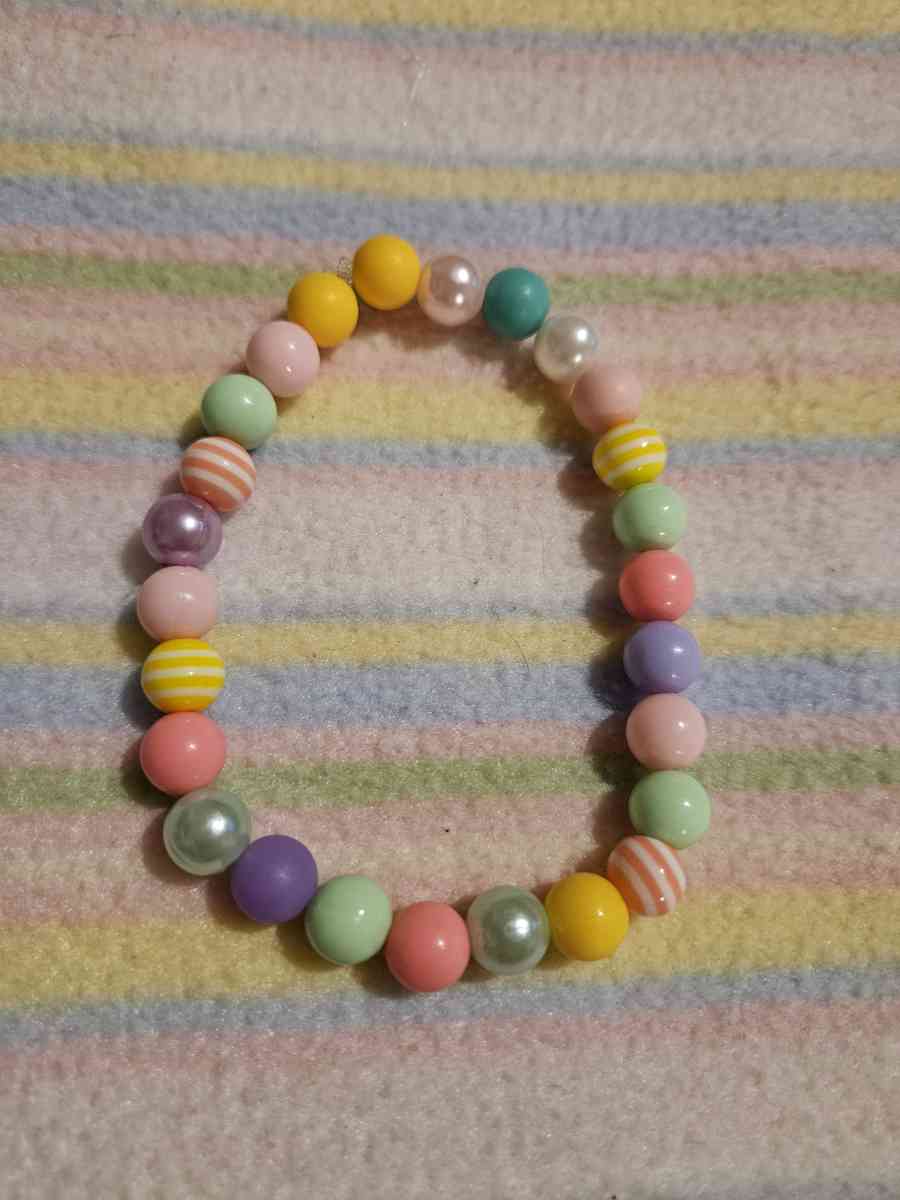 bead necklaces and bracelets