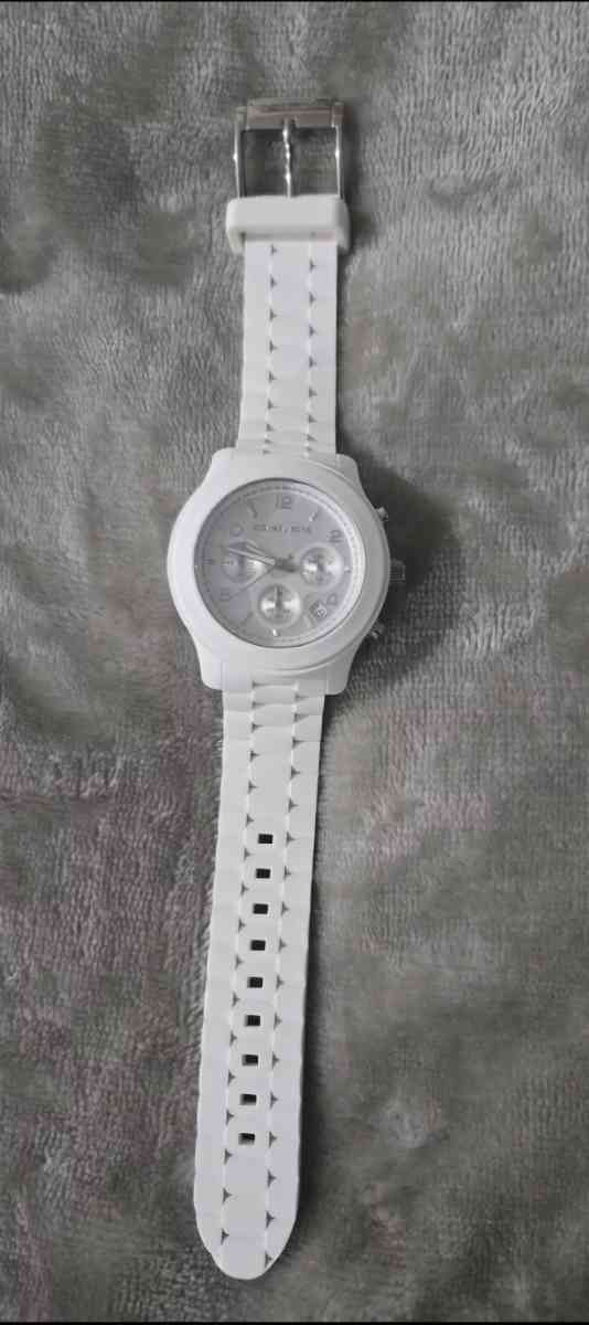 Michael Kors White Mk5292  Unisex Whatch Only Used Twice