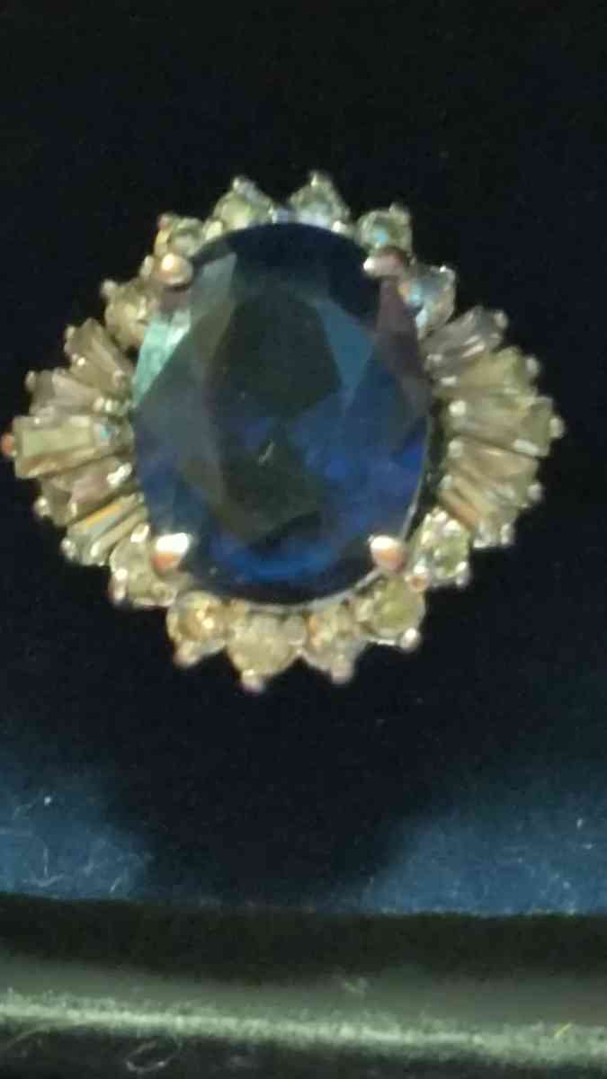 Sapphire Ring