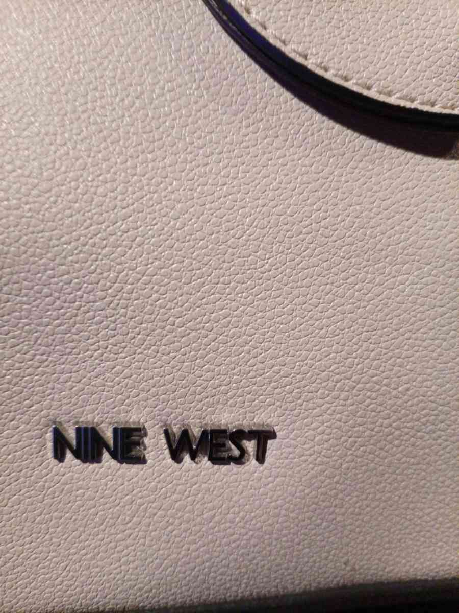 nine West hand bag
