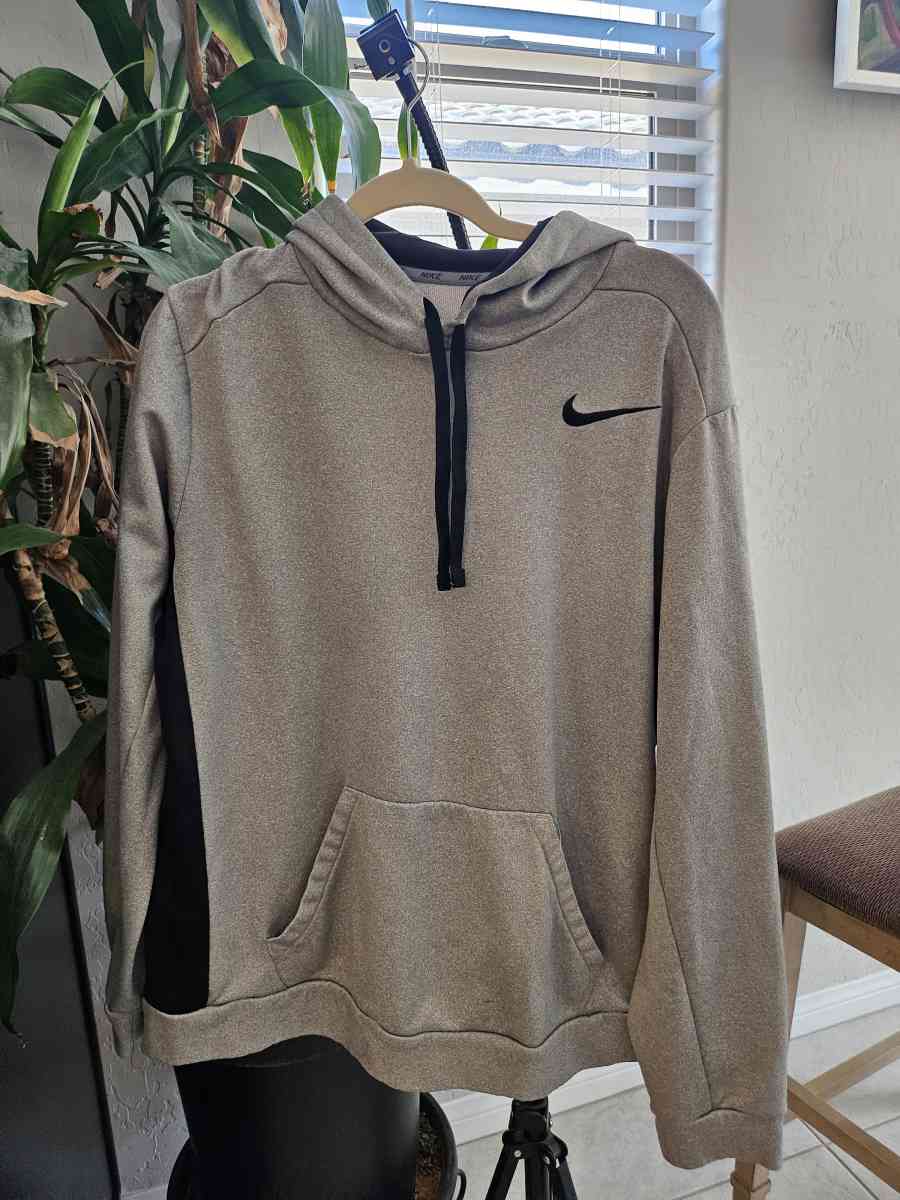 Nike hoodie