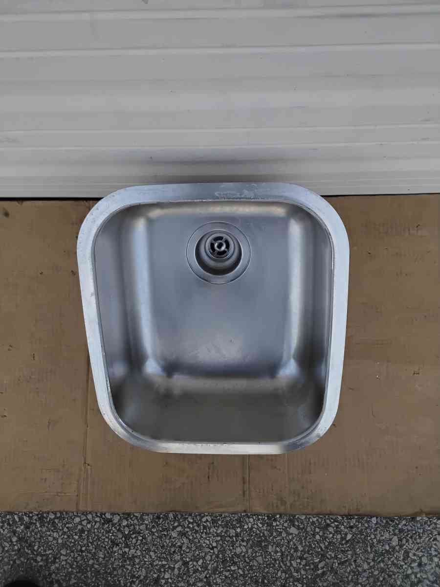 Nice Stainless Steel  Bar or Island Sink 17 X 15 Like New