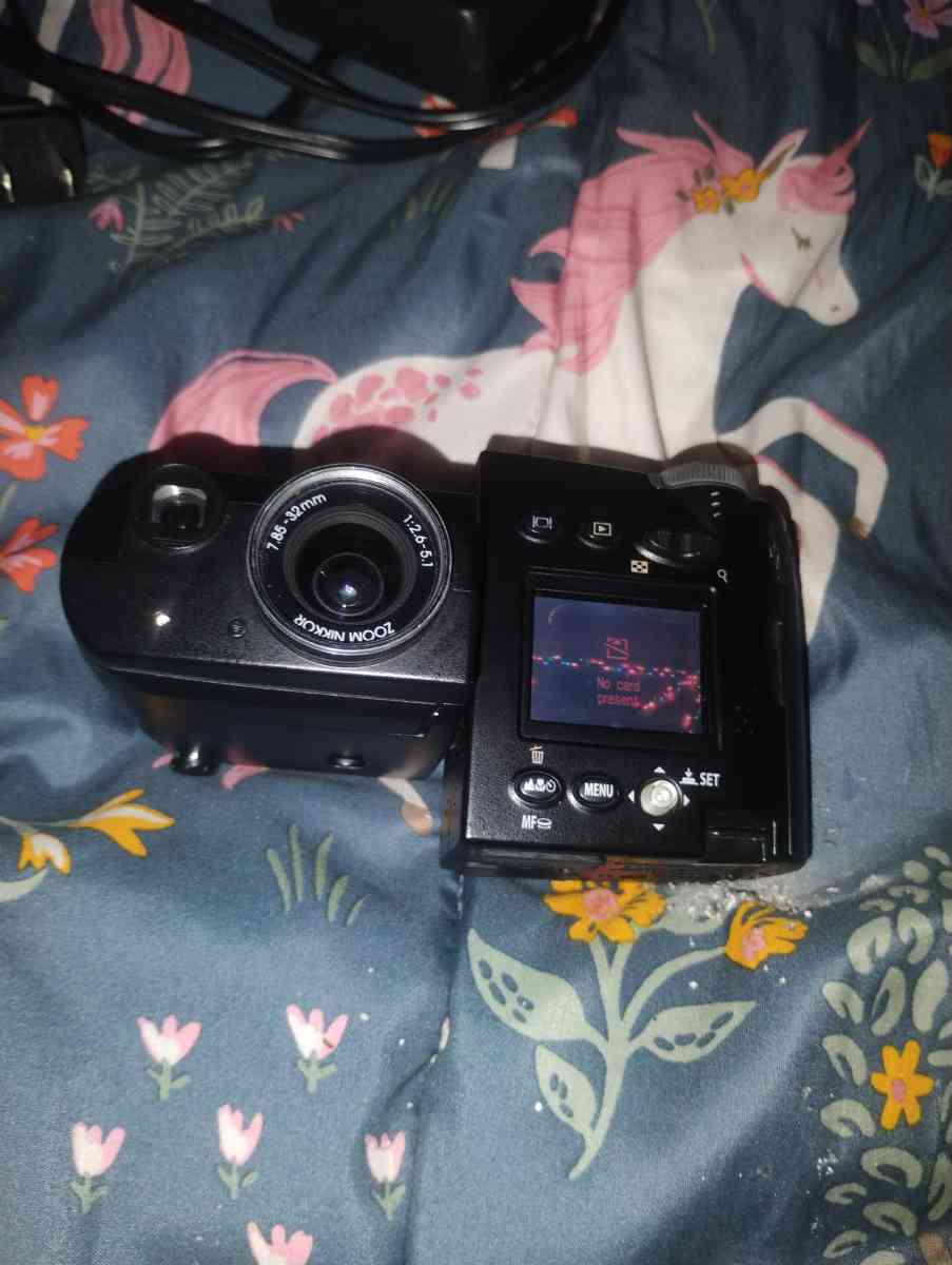 nikon Coolpix 4500