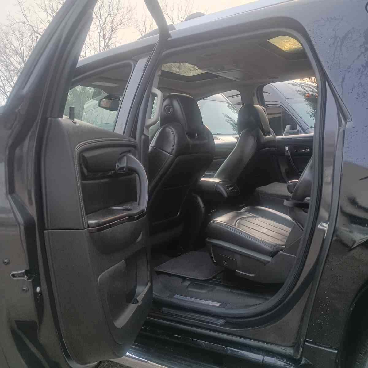 2014 GMC Acadia Denali 89k miles