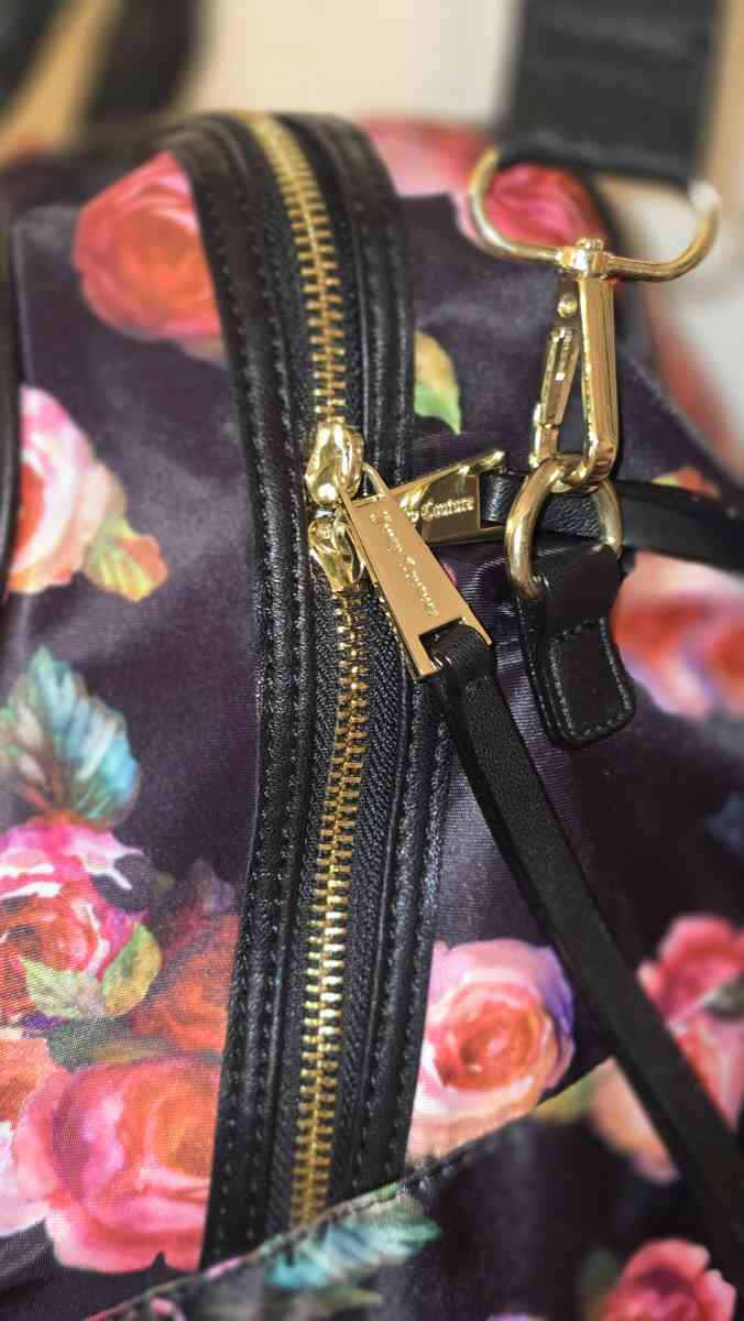 Juicy Couture Oversized Crossbody Purse