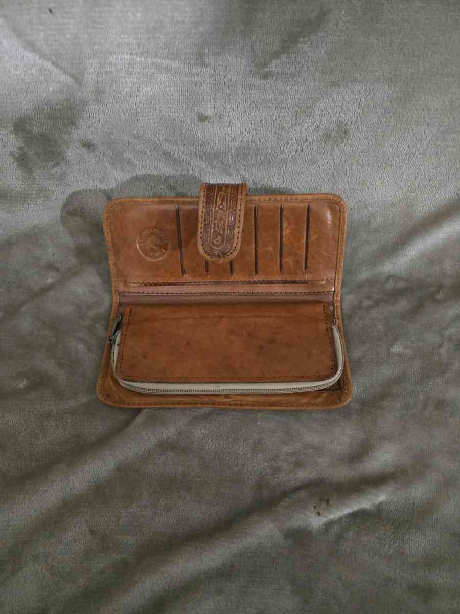 VINTAGE LIGHT BROWN LEATHER GUDALAJARA WALLET USED