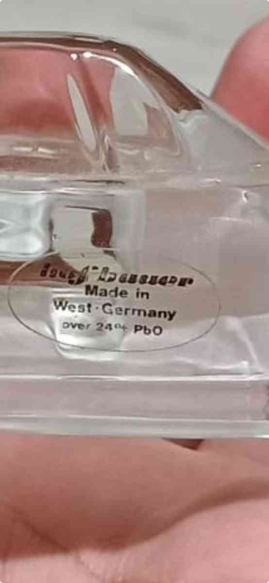 Corvette of collectible crystal