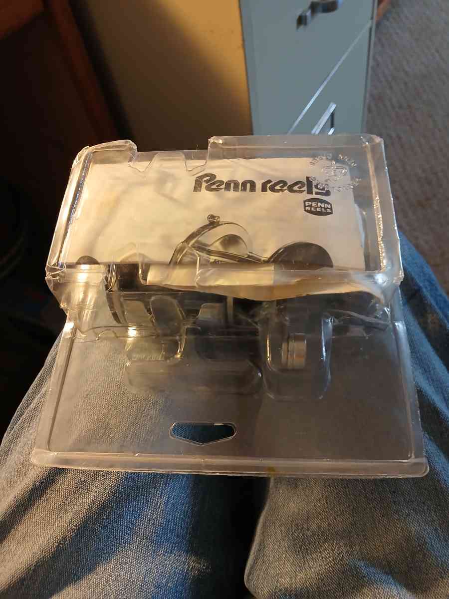 NOS Vtg PENN 350 LEVELINER BAITCASTER RE