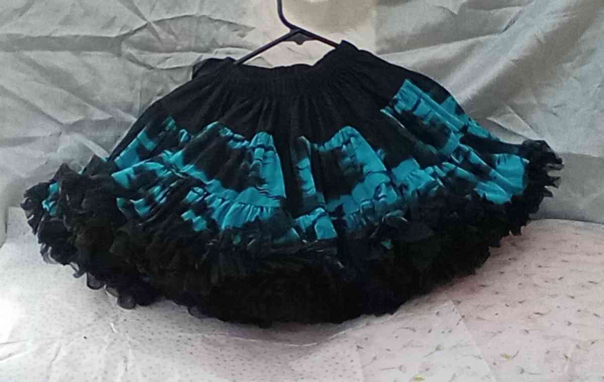 6yrs Blk Teal TuTu Pettiskirt EUC Bow Cinches Waist