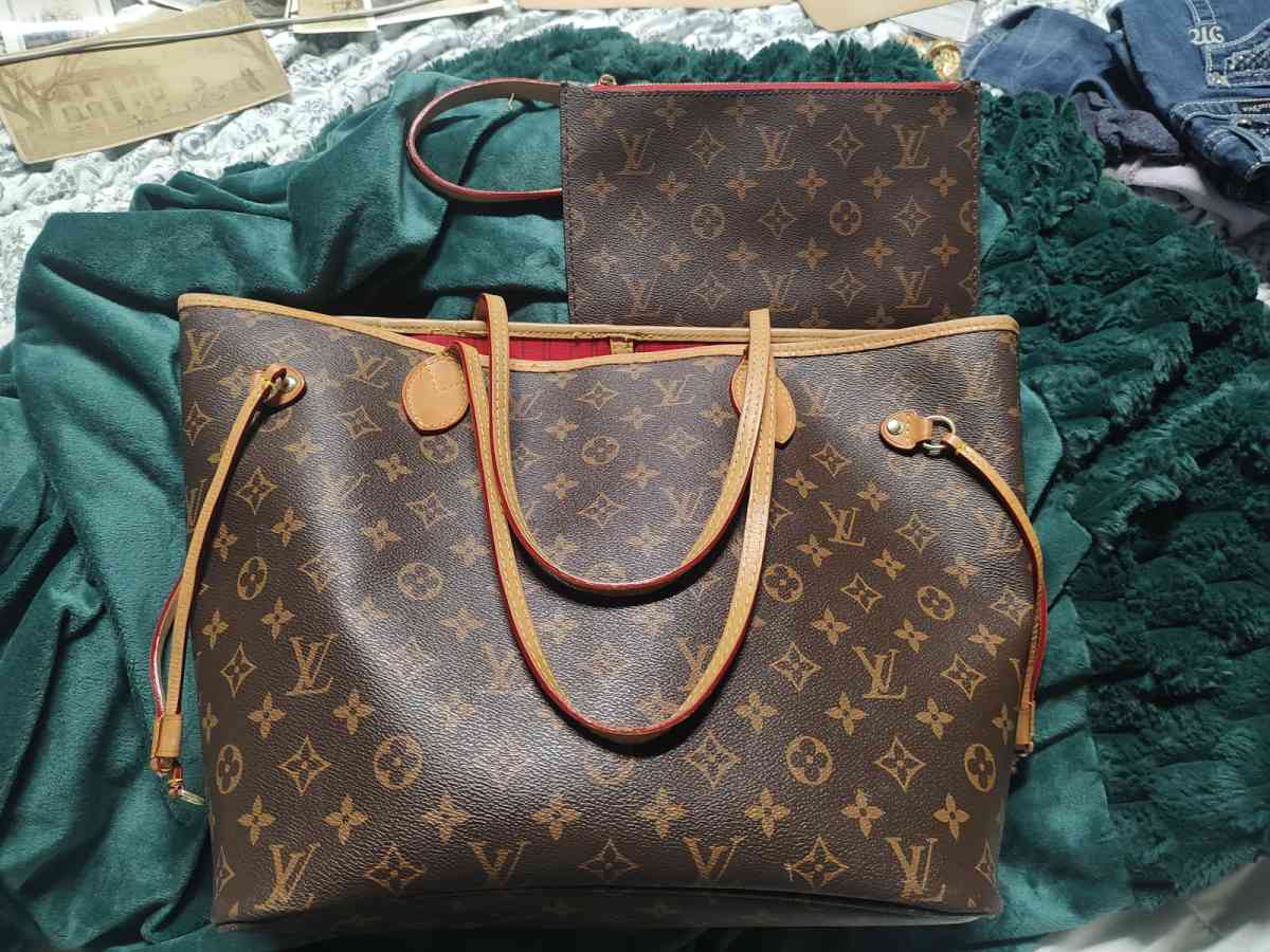 Large Louis Vuitton Neverfull shoulder bag