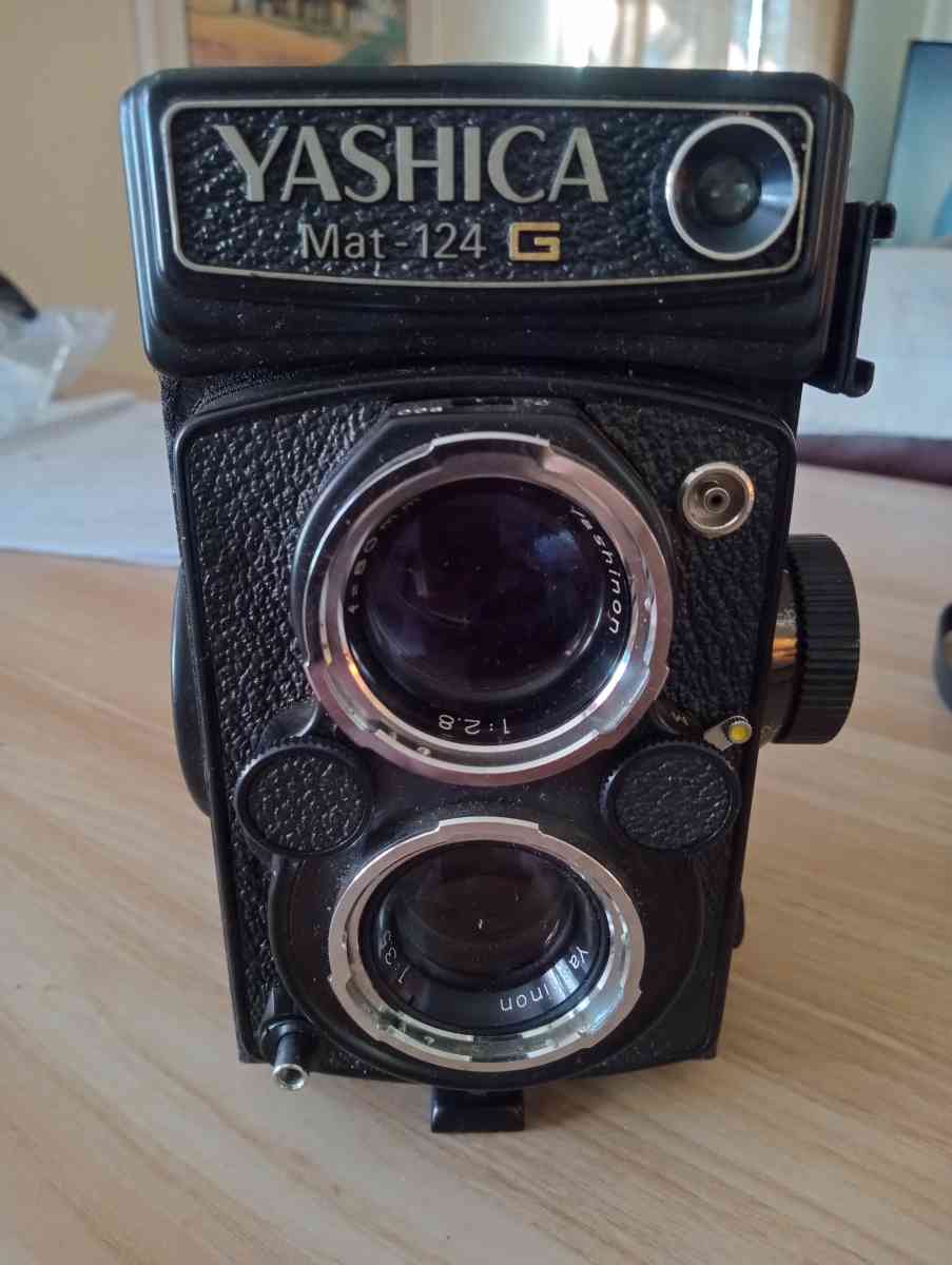 Yashica Mat124G Camera