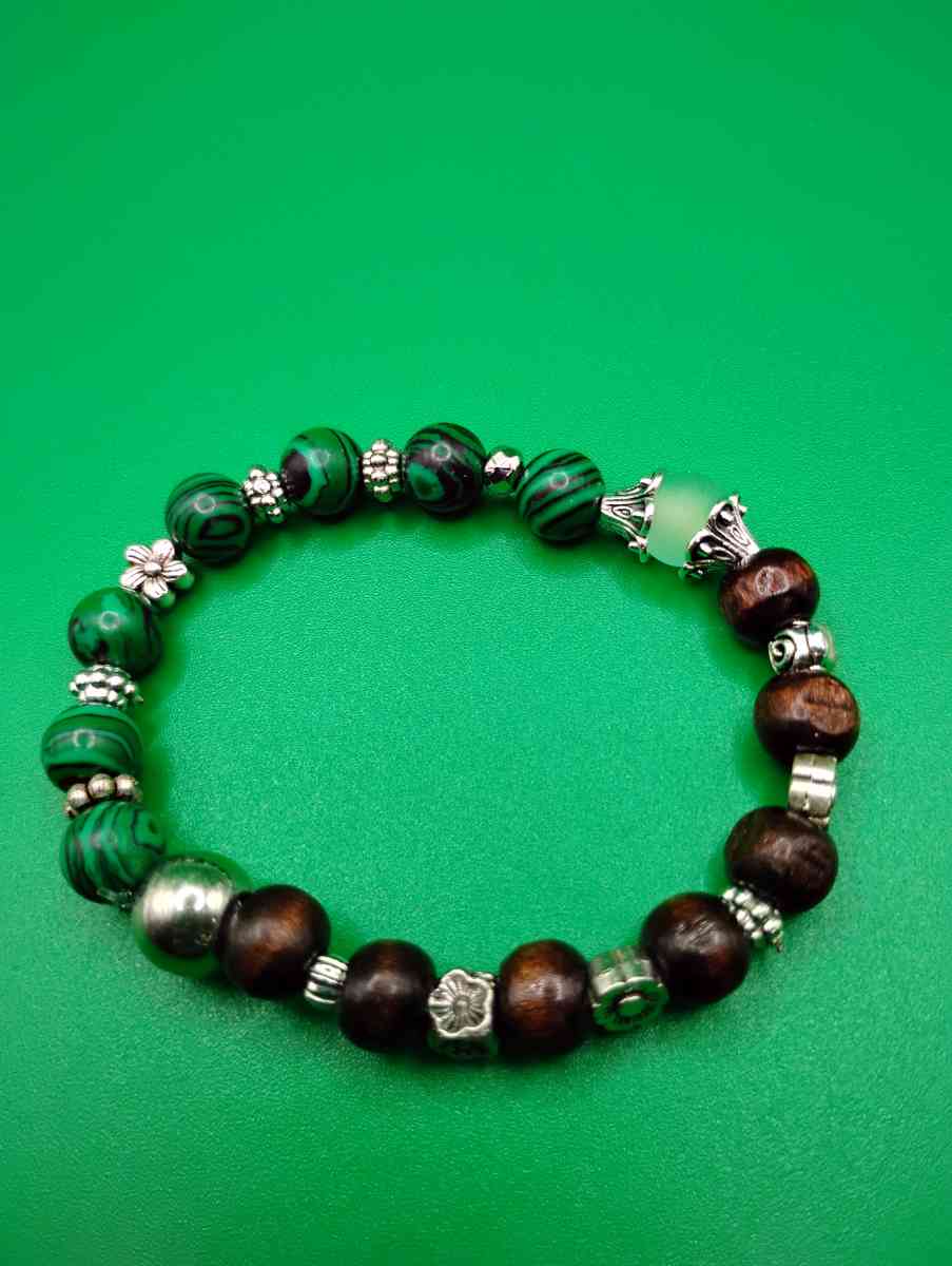 GREEN meets BROWN Boho Chic Stretchy Bracelet