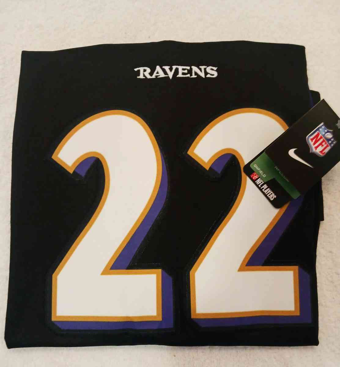Derrick Henry Ravens jersey XL or Large Large Stitched