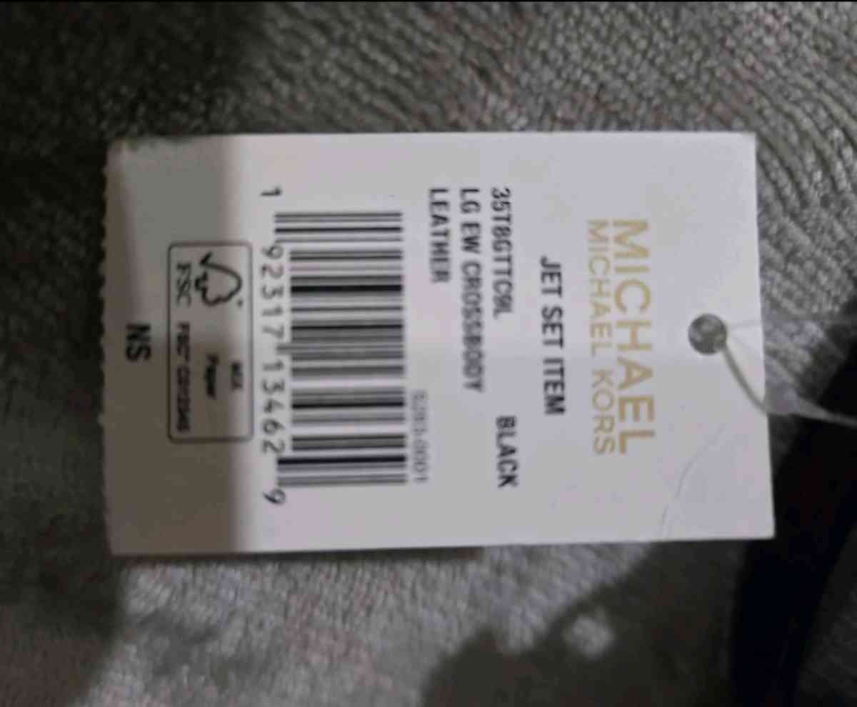 Michael Kors Jet Set Item EW Leather crossbody New Purse Wit