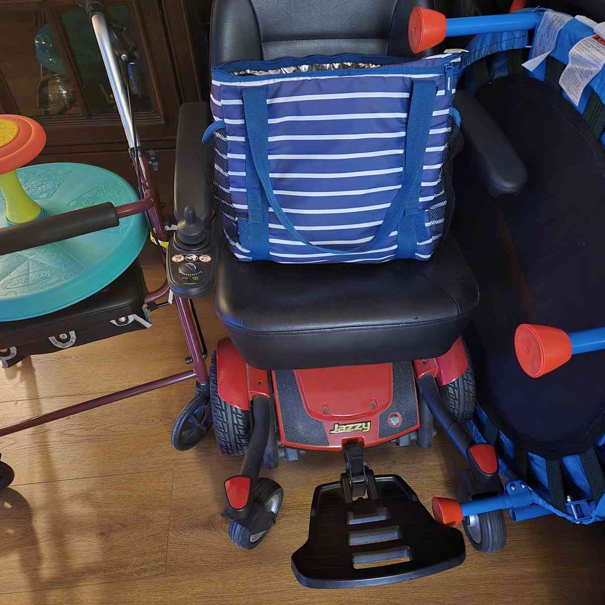 jazzy select 6 powered chair