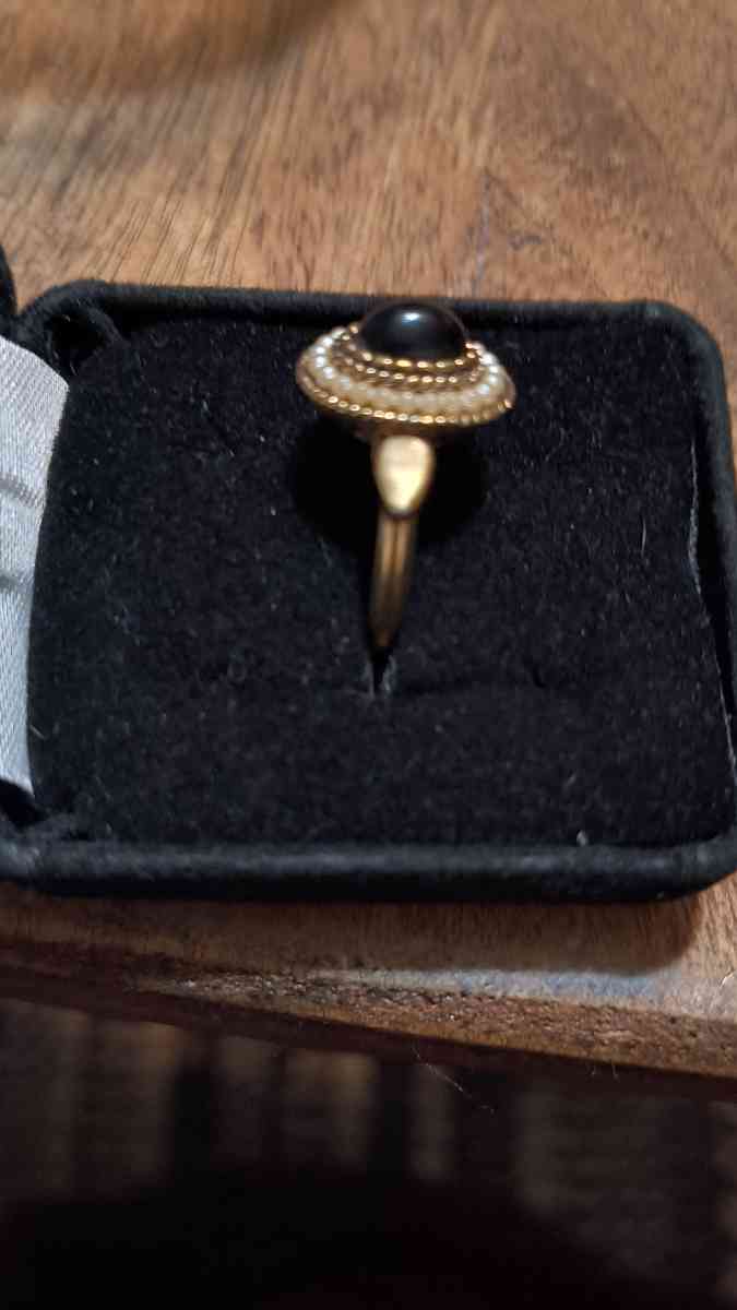 Vintage Avon Ring