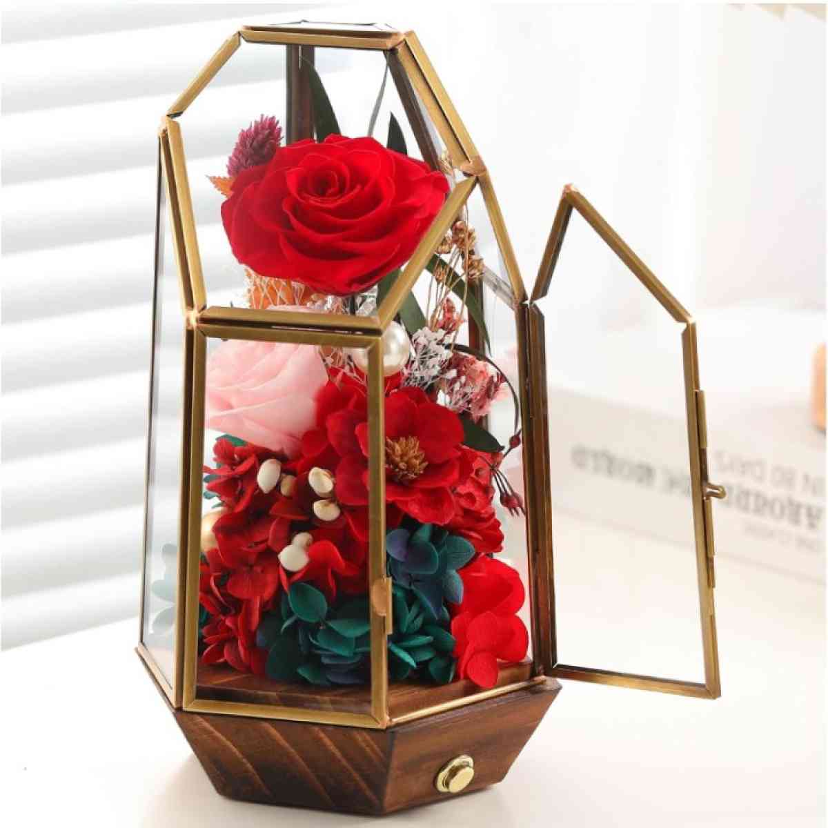 Flowers red roses perfect gift for Valentines Day