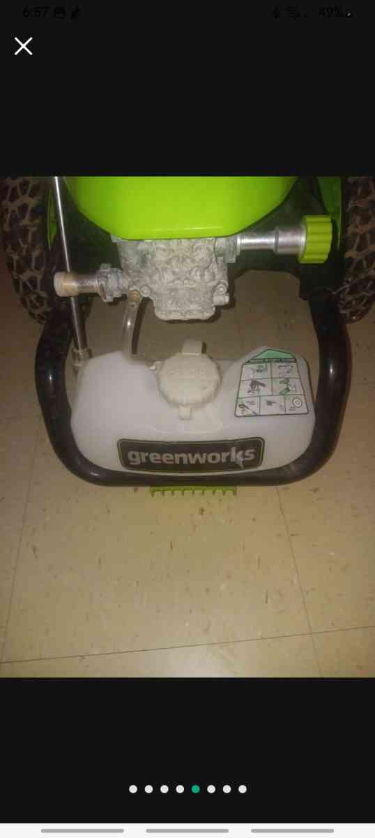 Greenworks 2000psi electric pressure washer