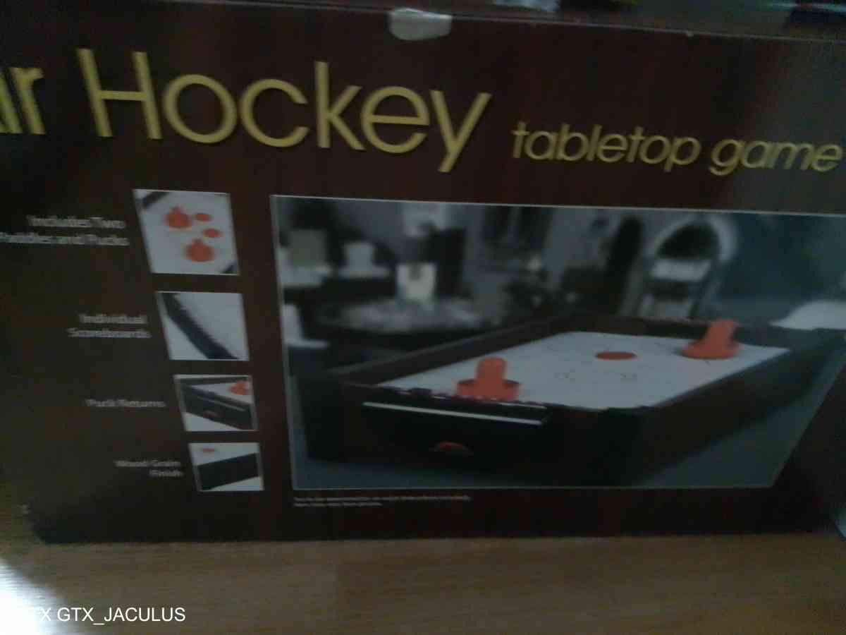 air hockey