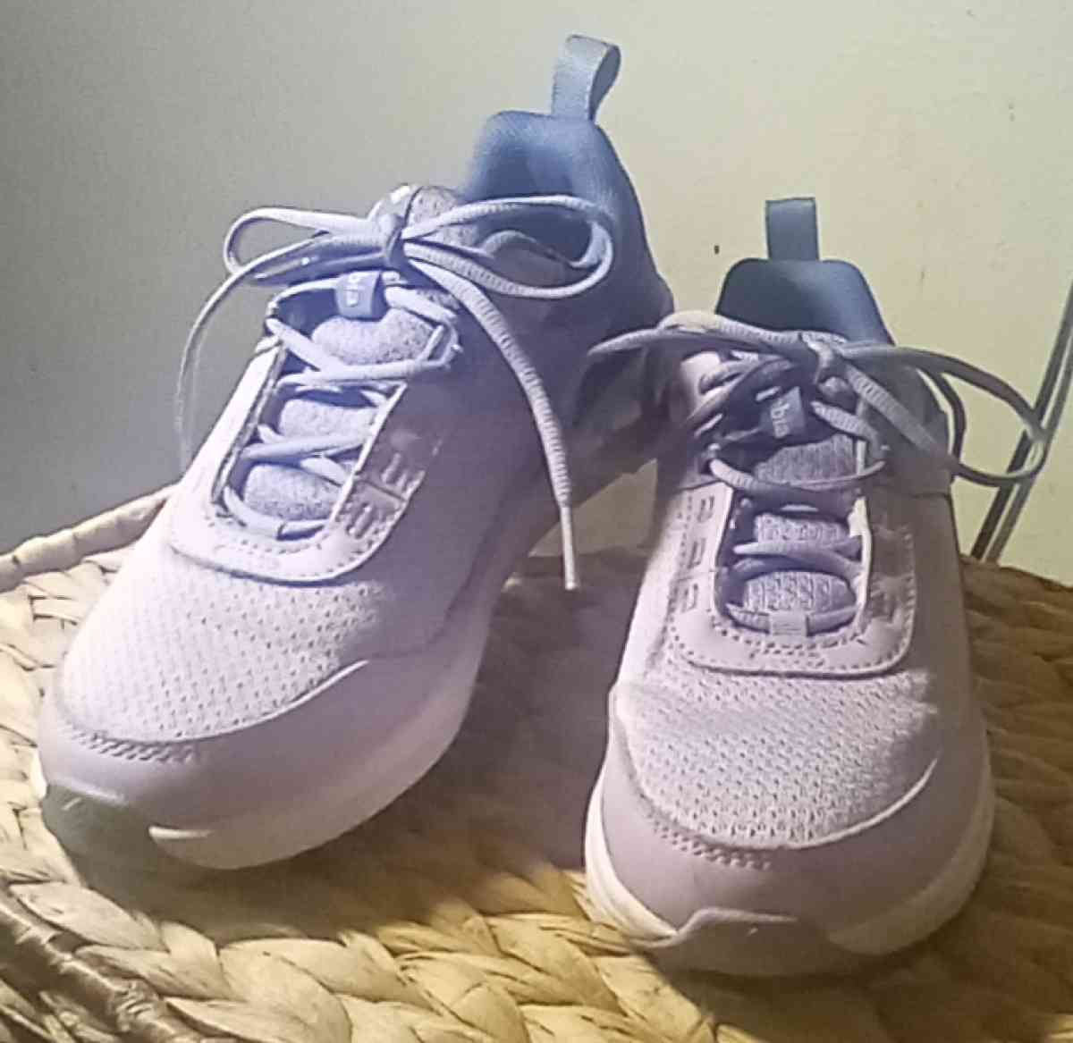Girls Columbia Tennis Shoes Size 3
