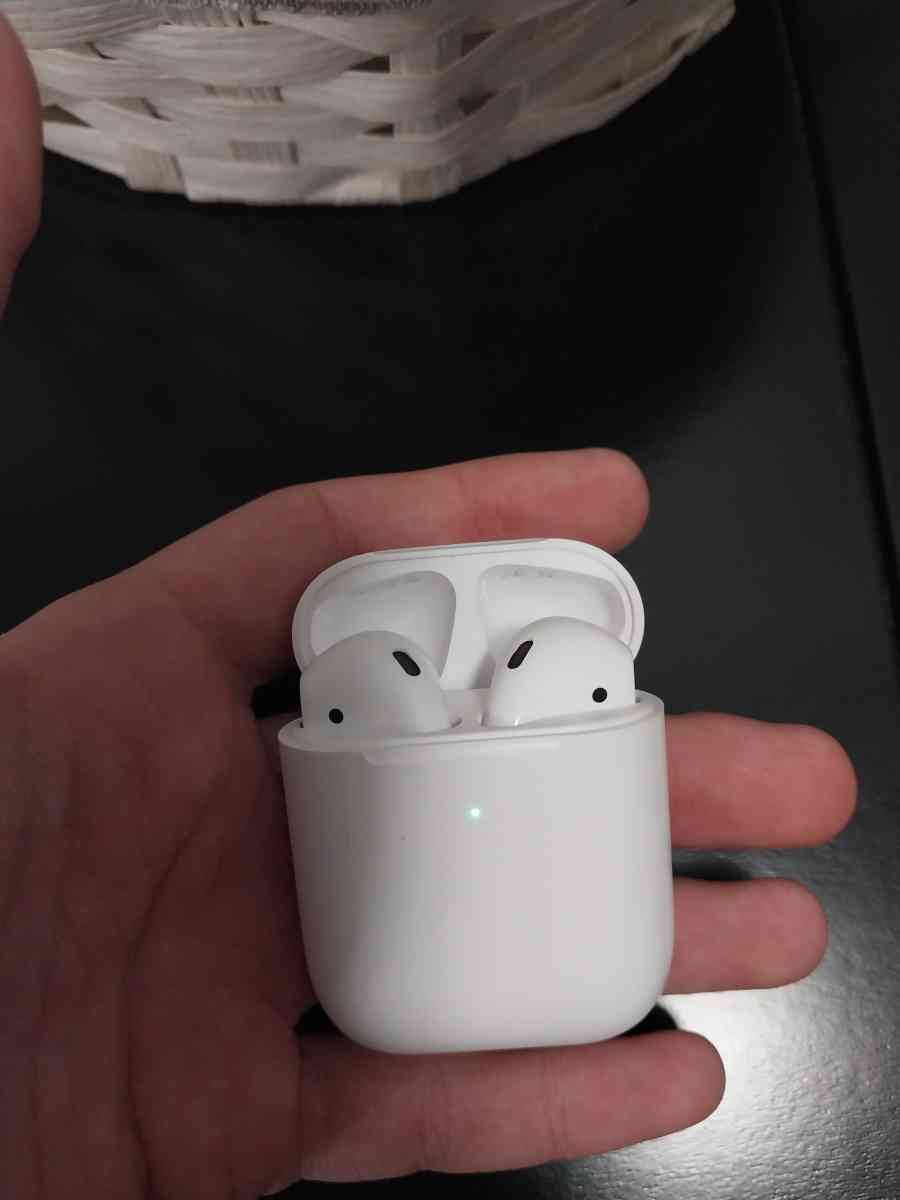 Apple airpods