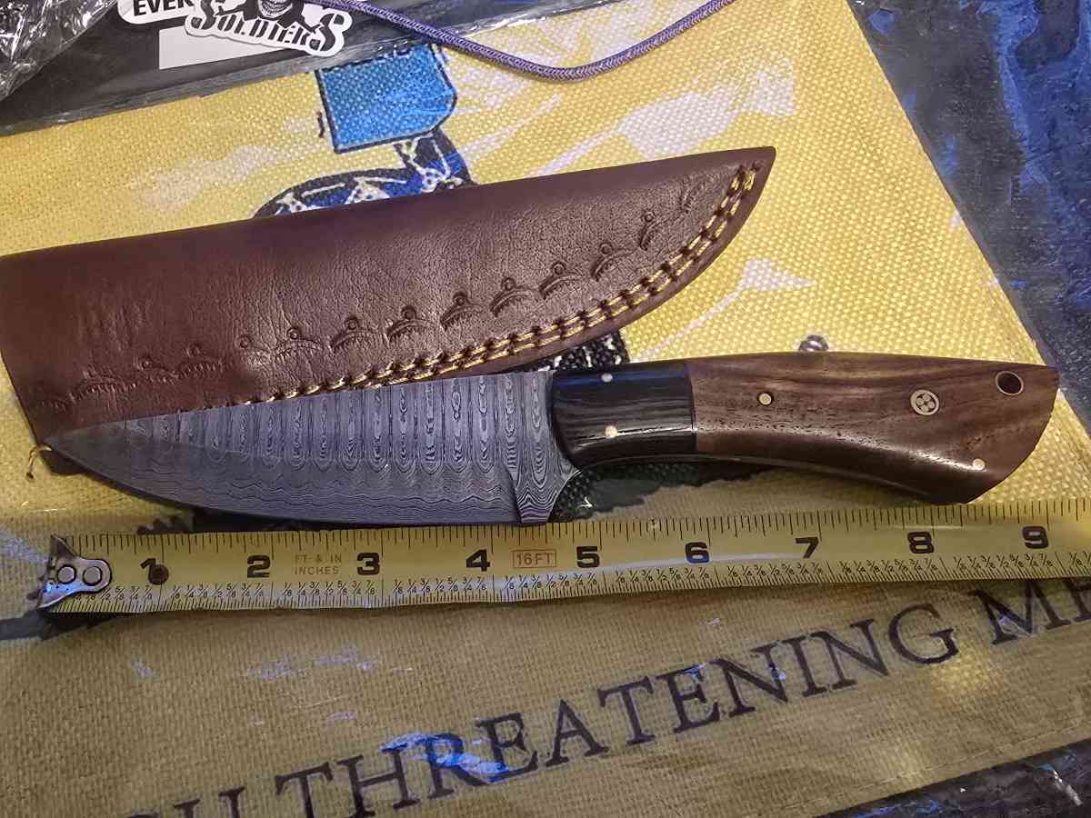Damascus steel knife
