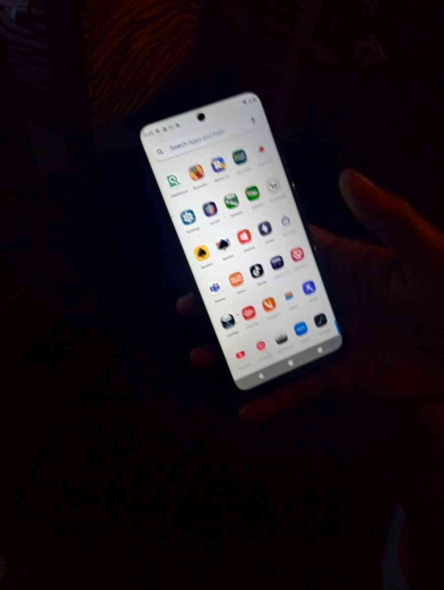 unlocked smart phone with tiktok