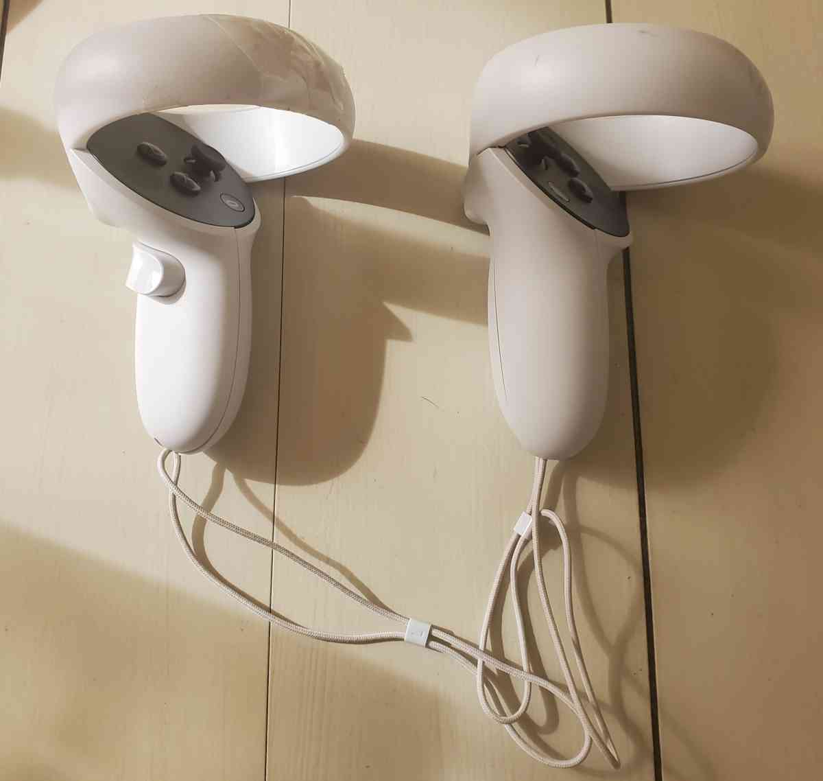 Meta  Oculus Quest 2 VR Headset Bundle  256GB  New Charging