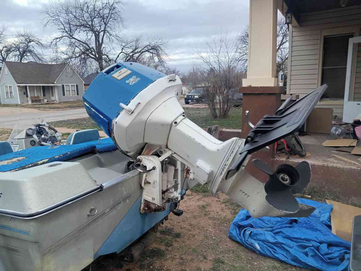 boattrailer and boat no title