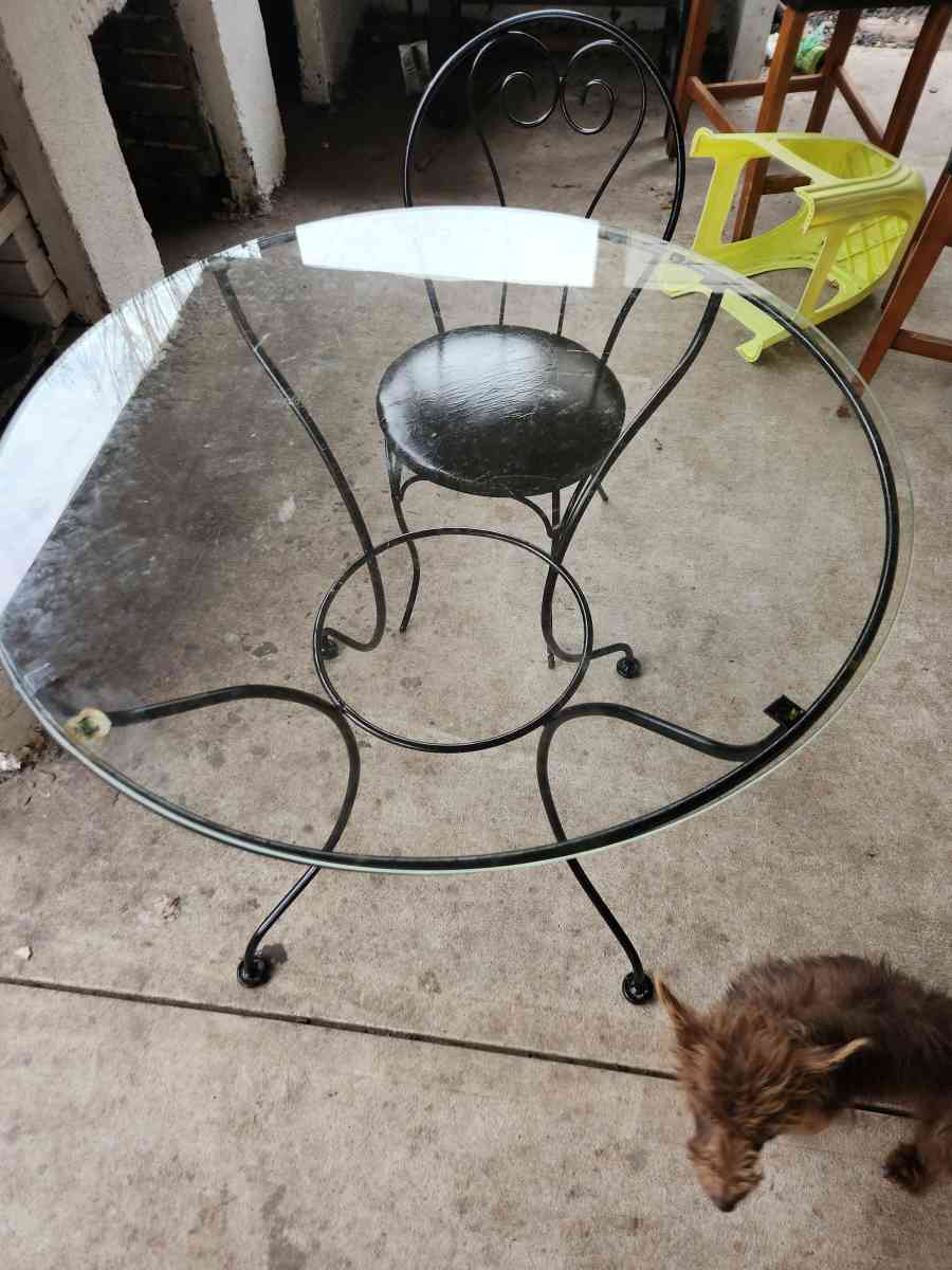 glass small round table iron with chair