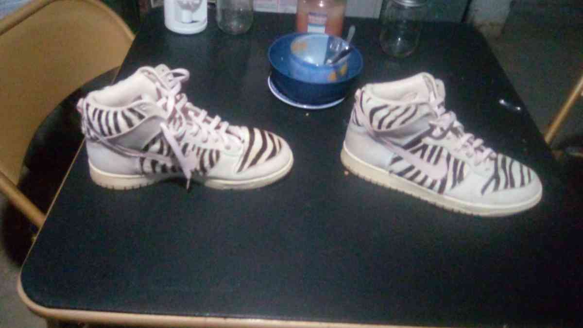 size 11 Nike zebra print shoes