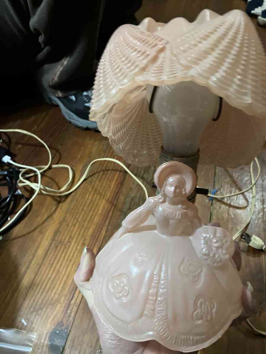vintage boudoir lamps