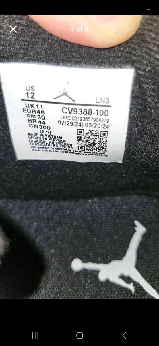 Jordan 4 Black cats size 11 men