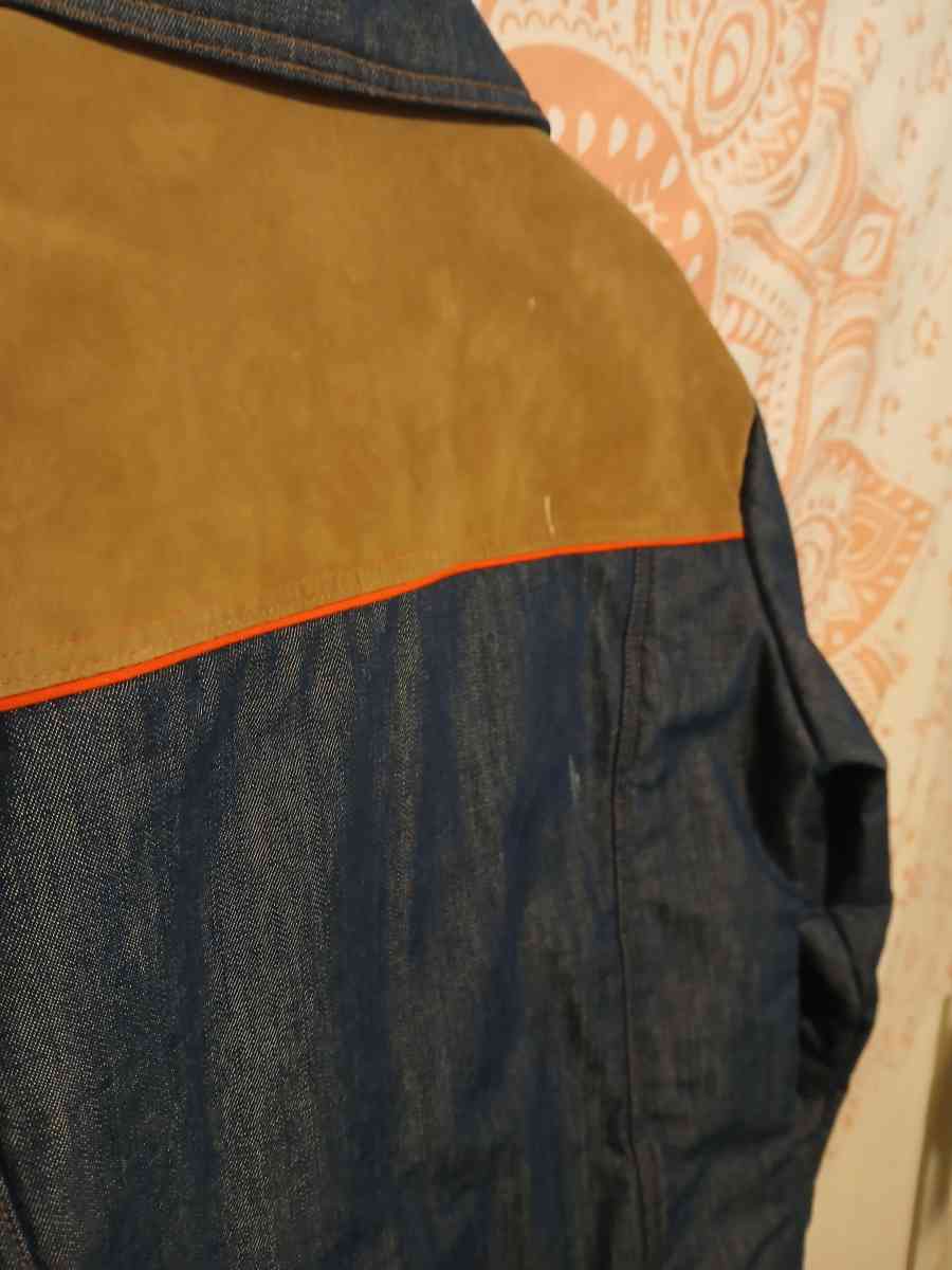 1970s Mens Vintage Ski Levis XL Denim Snap Button Jean