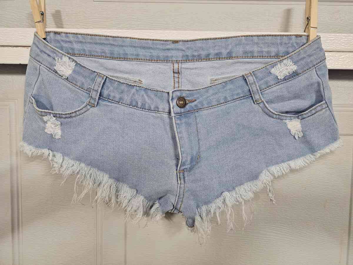 womens shorts