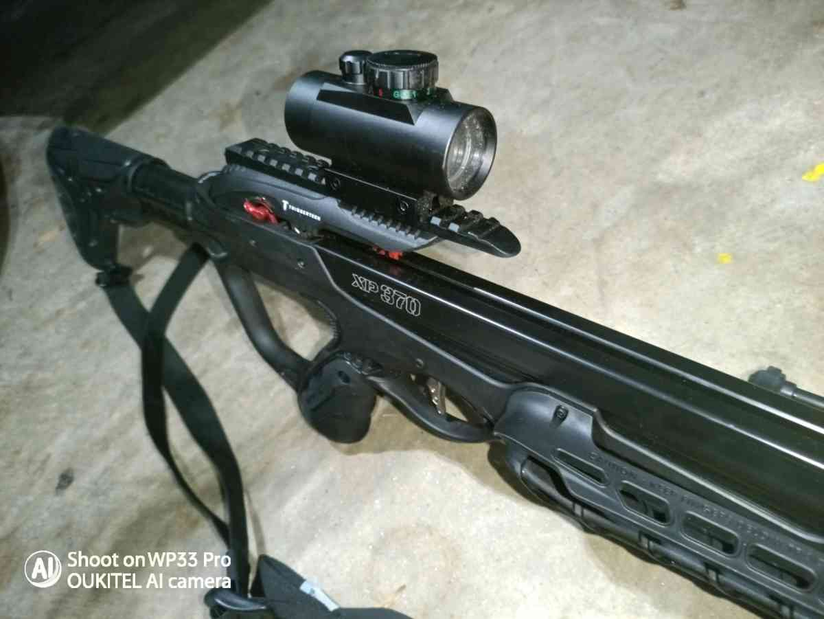 Barnett crossbow and Simmons 22 mag scope
